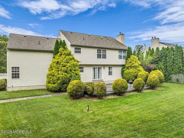 383 Meadowood Road, Jackson, NJ 08527