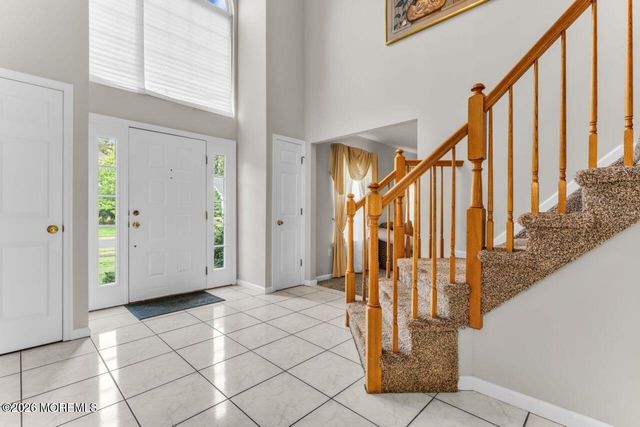 383 Meadowood Road, Jackson, NJ 08527