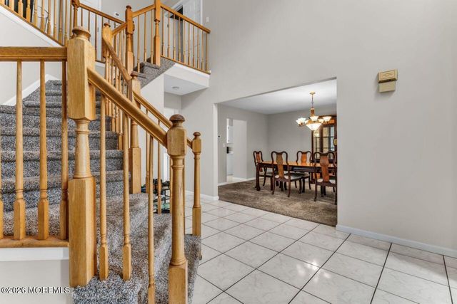 383 Meadowood Road, Jackson, NJ 08527