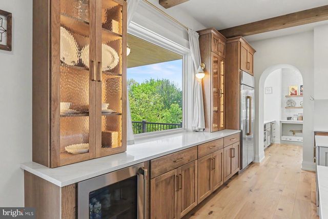 1 STRAWBERRY LN, Lititz, PA 17543