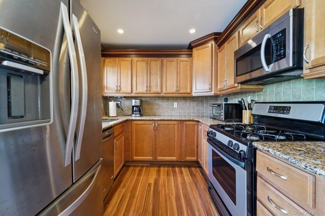 17 Revere Court 2413, Suffern, NY 10901