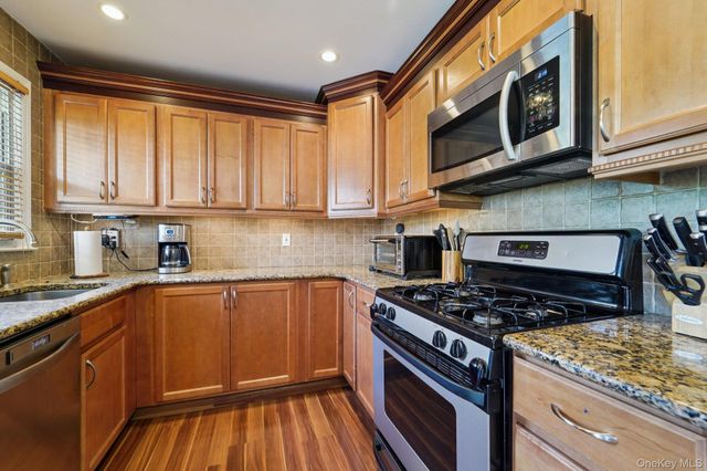 17 Revere Court 2413, Suffern, NY 10901