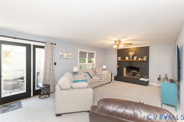 13005 Walton Bluff Ct, Midlothian, VA 23114