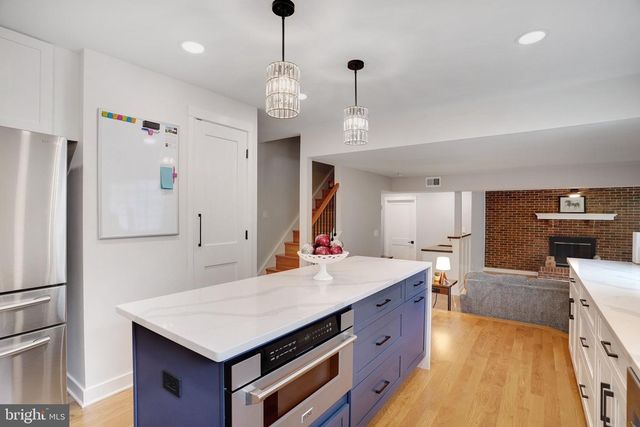 7628 GRALNICK PL, Springfield, VA 22153