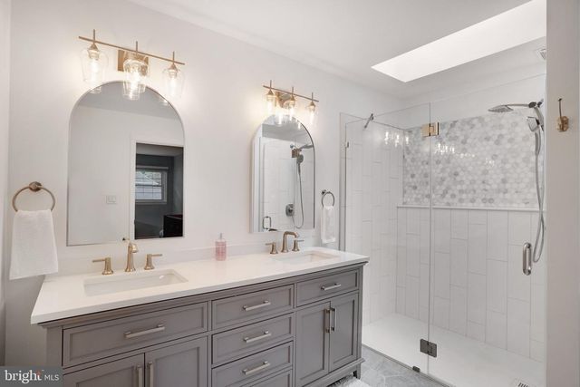7628 GRALNICK PL, Springfield, VA 22153