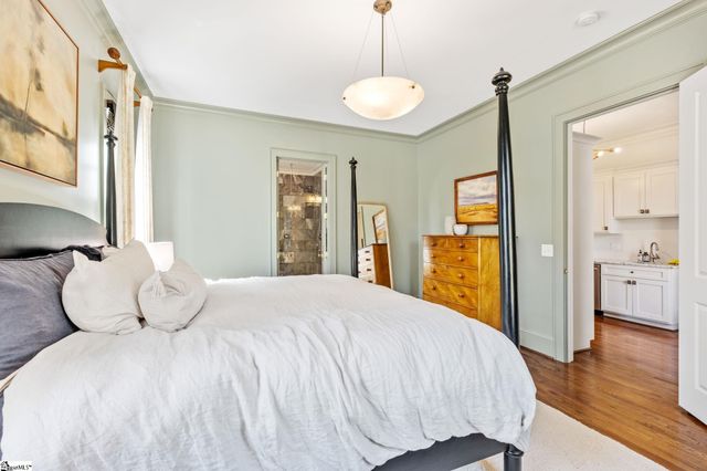 1 Fairview Avenue, Greenville, SC 29601