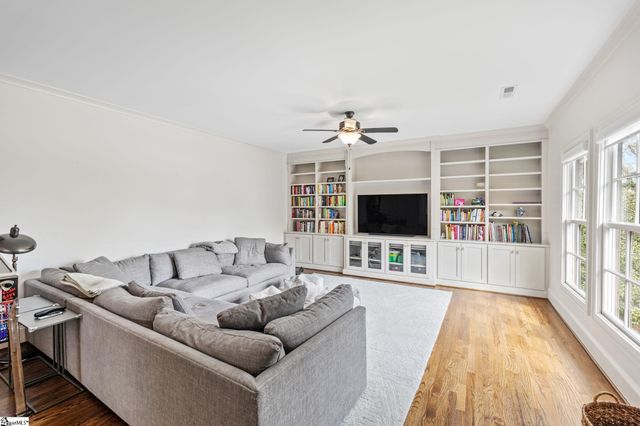 1 Fairview Avenue, Greenville, SC 29601