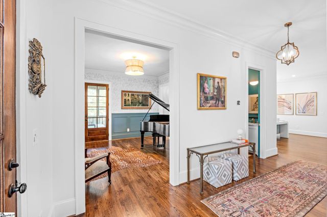 1 Fairview Avenue, Greenville, SC 29601