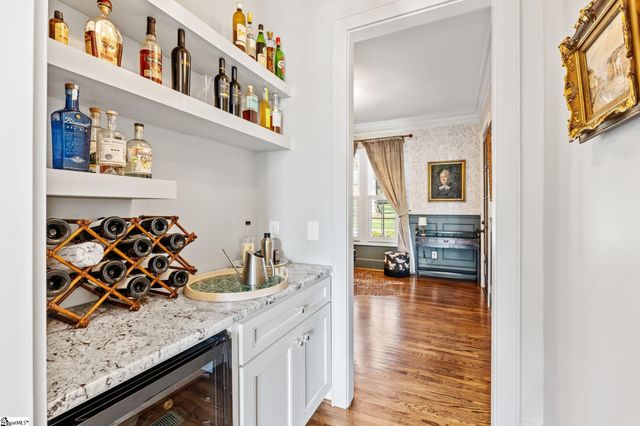 1 Fairview Avenue, Greenville, SC 29601