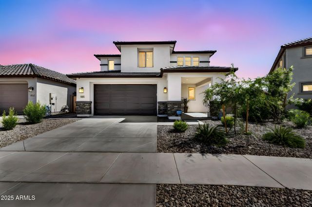 987 W MACAW Drive, Queen Creek, AZ 85140