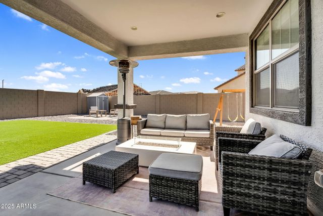 987 W MACAW Drive, Queen Creek, AZ 85140