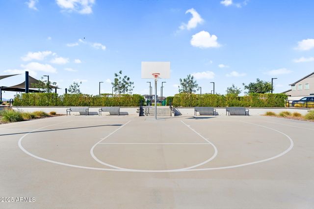 987 W MACAW Drive, Queen Creek, AZ 85140