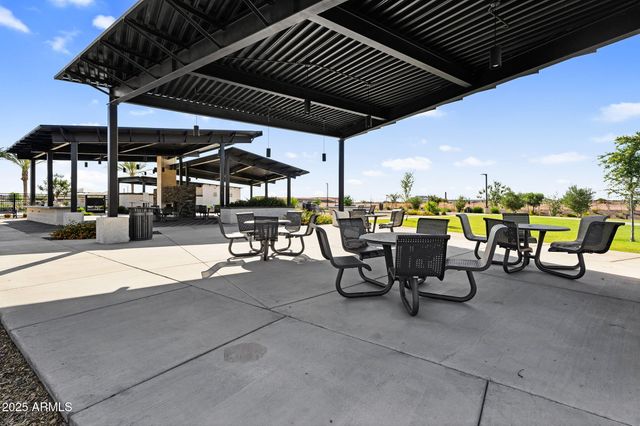 987 W MACAW Drive, Queen Creek, AZ 85140