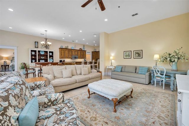 800 Ocean Blvd 108, St Simons Island, GA 31522