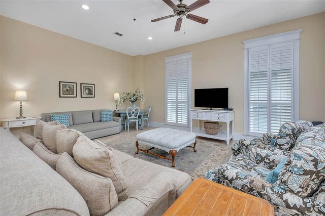 800 Ocean Blvd 108, St Simons Island, GA 31522