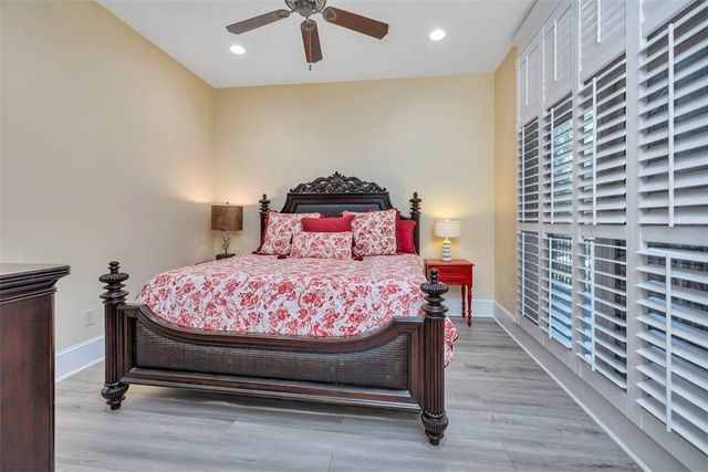 800 Ocean Blvd 108, St Simons Island, GA 31522