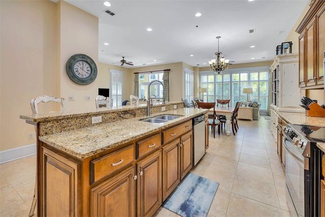 800 Ocean Blvd 108, St Simons Island, GA 31522