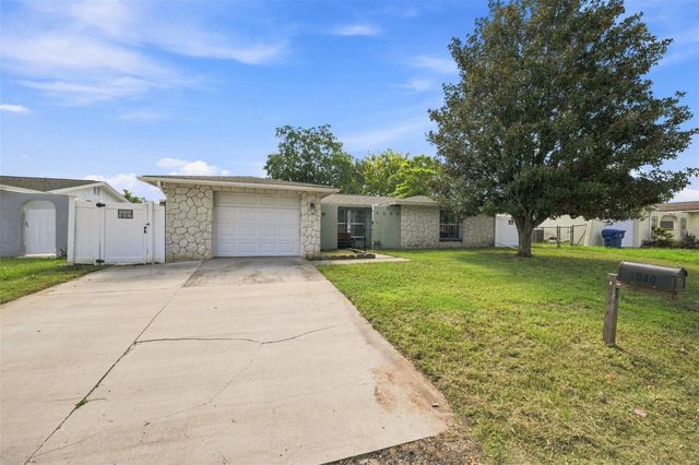 9040 CRABTREE LANE, Port Richey, FL 34668