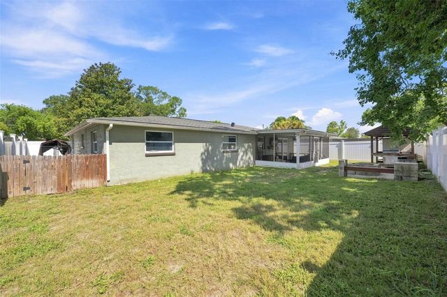9040 CRABTREE LANE, Port Richey, FL 34668