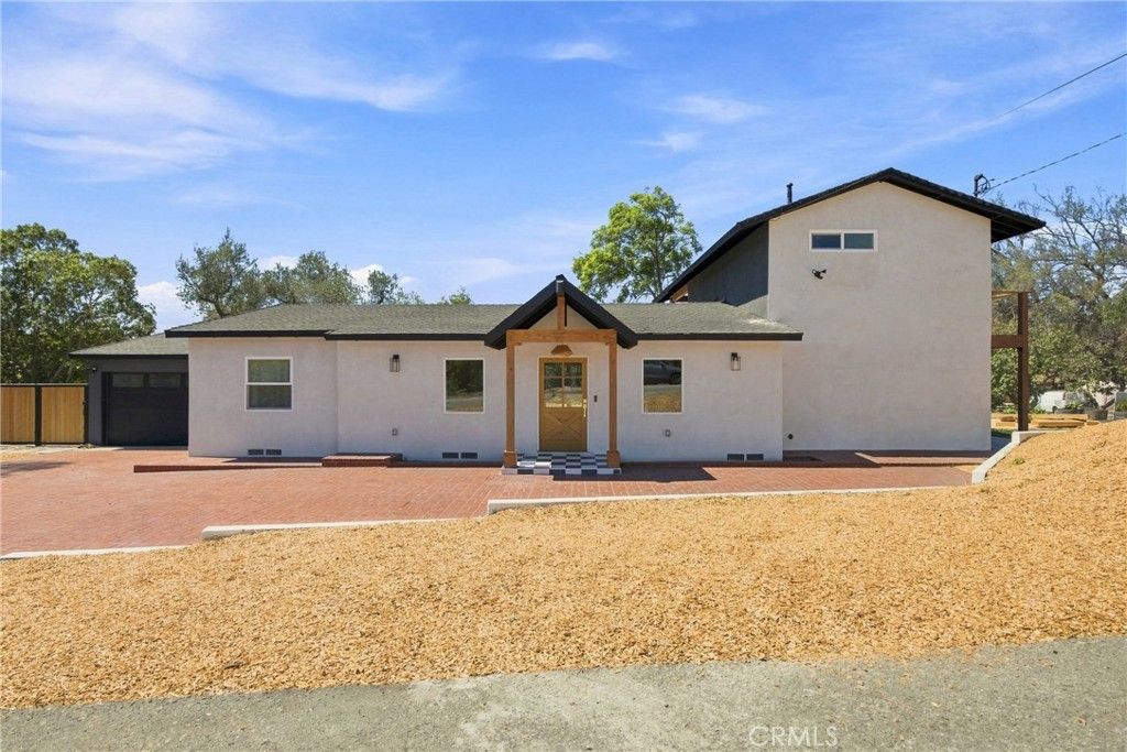 8075 Fruitvale Avenue, Moorpark, CA 93021 — exterior