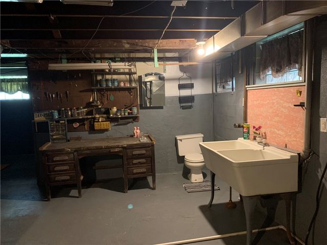 106 Miller Ave, Duquesne, PA 15110