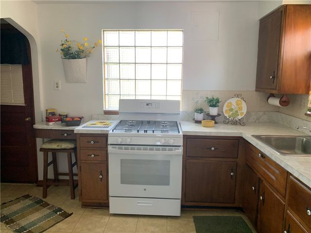 106 Miller Ave, Duquesne, PA 15110