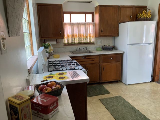 106 Miller Ave, Duquesne, PA 15110