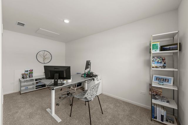 352 Bridgeview Court, St. Charles, IL 60174