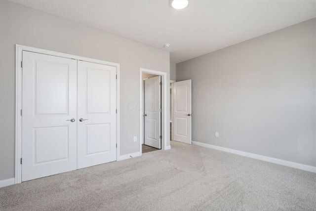 6958 Corsican Loop N, Hilliard, OH 43026