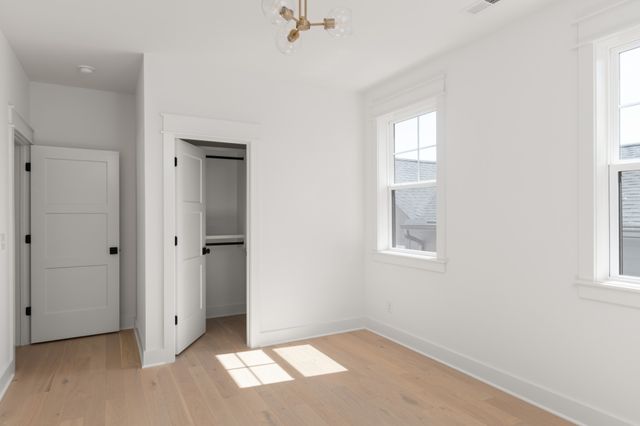 1710 Carvell Ave, Nashville, TN 37203