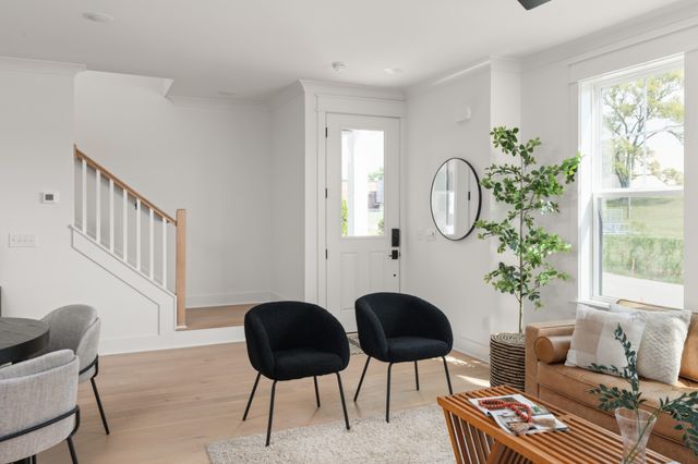 1710 Carvell Ave, Nashville, TN 37203