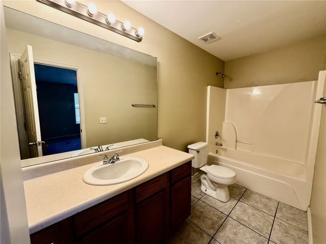 333 Graystone Circle, Centerton, AR 72719