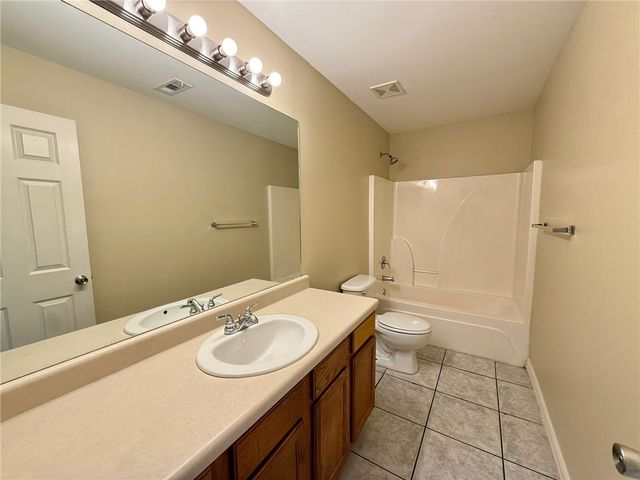 333 Graystone Circle, Centerton, AR 72719