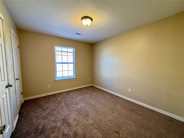 333 Graystone Circle, Centerton, AR 72719