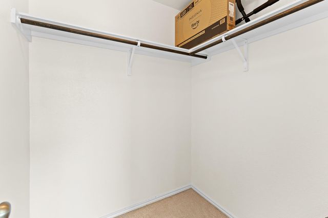 224 Circle WAY 13E, Jarrell, TX 76537