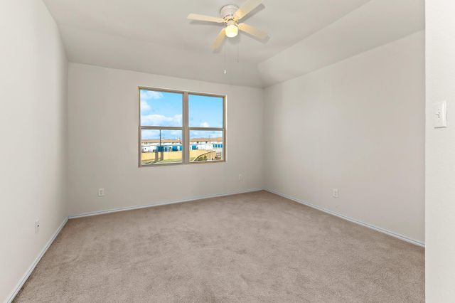 224 Circle WAY 13E, Jarrell, TX 76537