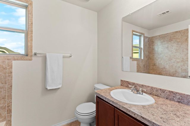 224 Circle WAY 13E, Jarrell, TX 76537