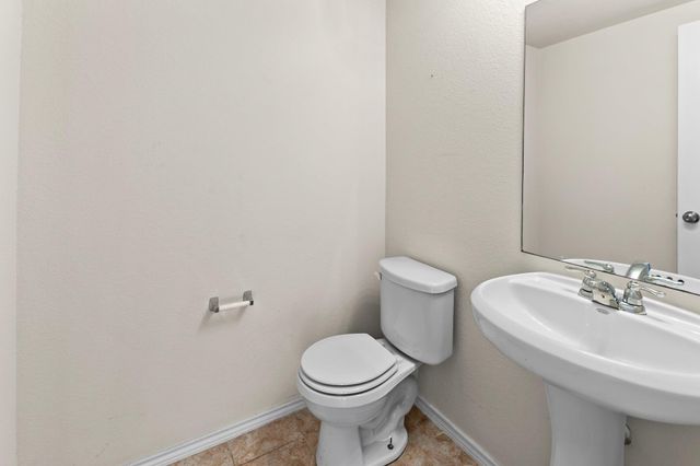 224 Circle WAY 13E, Jarrell, TX 76537