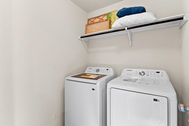 224 Circle WAY 13E, Jarrell, TX 76537