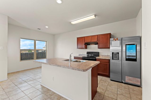 224 Circle WAY 13E, Jarrell, TX 76537