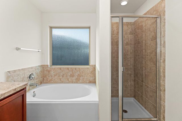 224 Circle WAY 13E, Jarrell, TX 76537