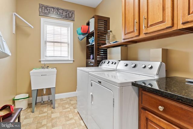 1428 WELLGATE LN, Mechanicsburg, PA 17055