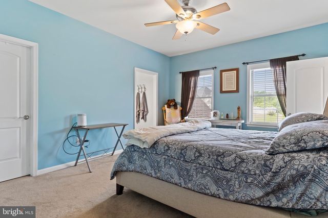 1428 WELLGATE LN, Mechanicsburg, PA 17055