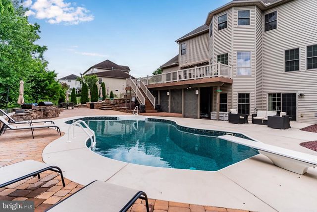 1428 WELLGATE LN, Mechanicsburg, PA 17055