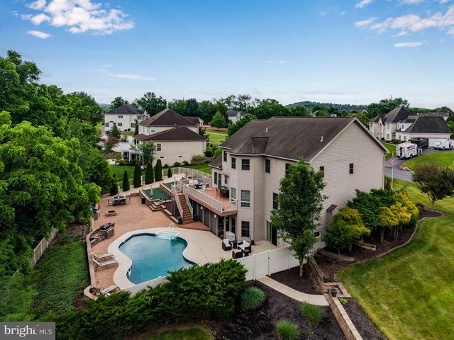 1428 WELLGATE LN, Mechanicsburg, PA 17055