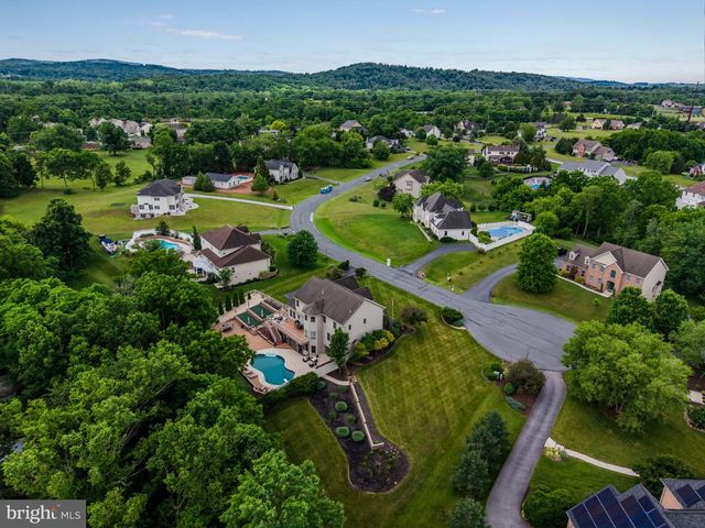 1428 WELLGATE LN, Mechanicsburg, PA 17055