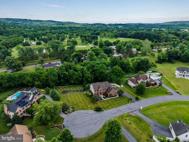 1428 WELLGATE LN, Mechanicsburg, PA 17055