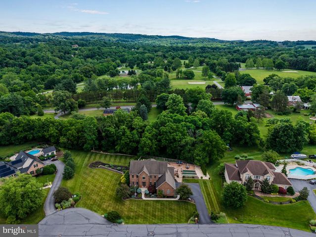1428 WELLGATE LN, Mechanicsburg, PA 17055
