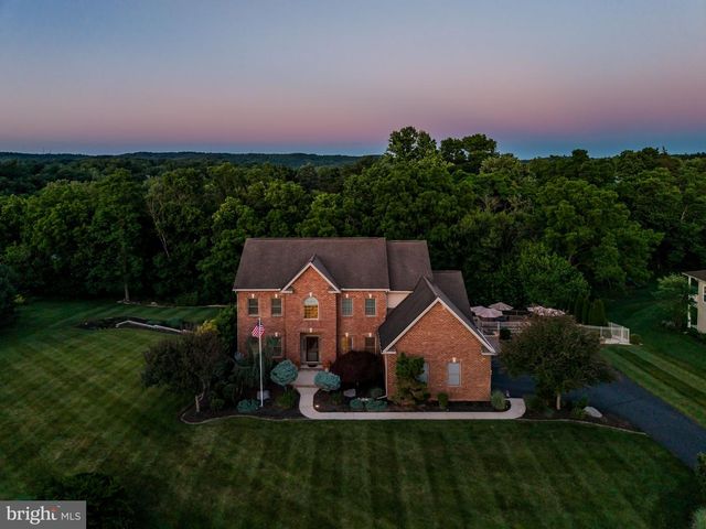 1428 WELLGATE LN, Mechanicsburg, PA 17055