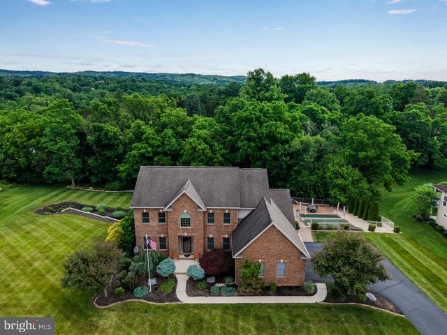 1428 WELLGATE LN, Mechanicsburg, PA 17055